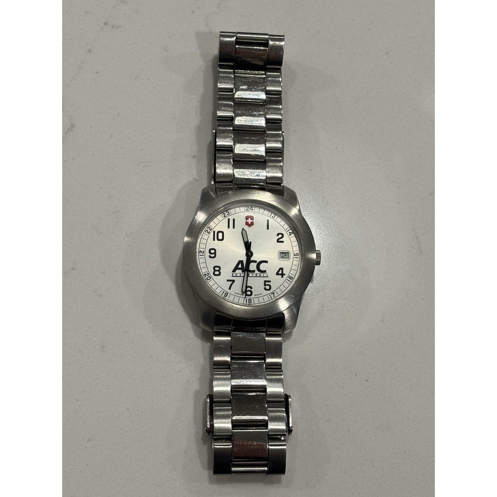 Victorinox Swiss Army ACC Basketball M Watch 26006.cb Silvertone 100M Needs Batt